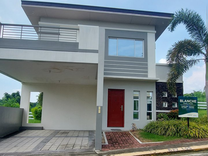5 BR Blanche House for Sale in Angeles Pampanga