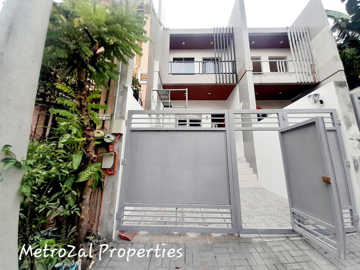 Rfo with big backyard duplex with 3bedrooms and 3 toilet and bath