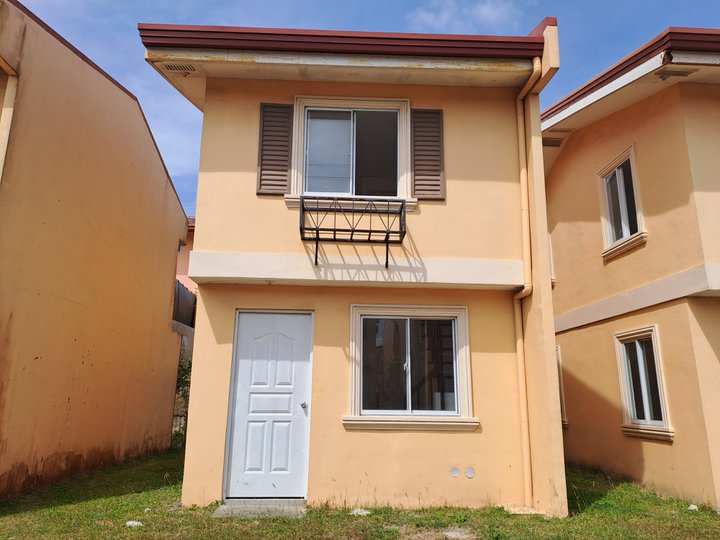 2-bedroom RFO house and lot for sale in Camella Lipa