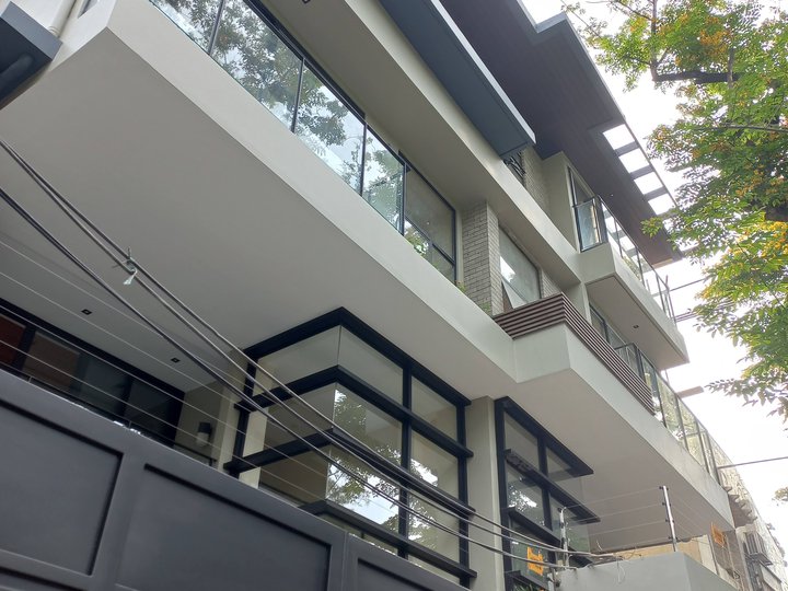 4-Storey Townhouse in Orchid Estates, Cubao For SALE