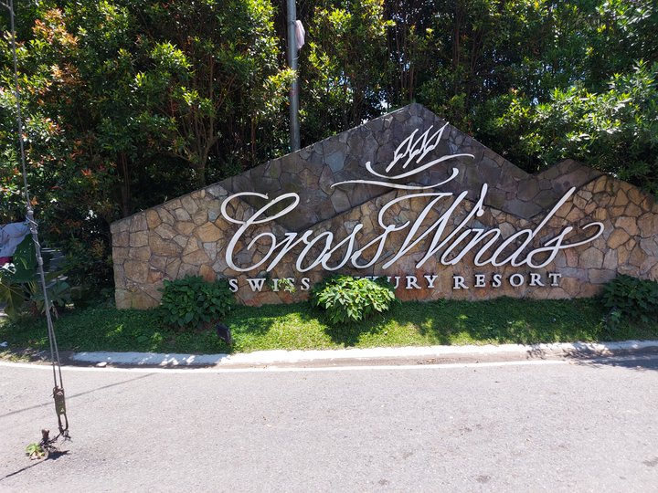 Pre-selling 1 bedroom with balcony For Sale in Crosswinds Tagaytay