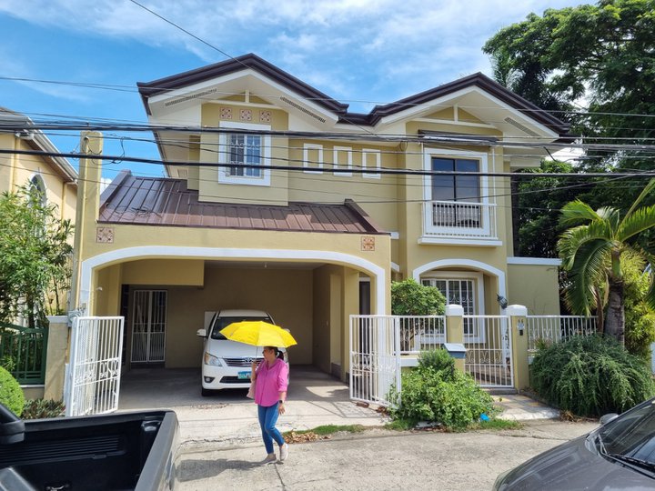 2-Storey 5-Bedroom House and Lot inside BF Homes for Sale