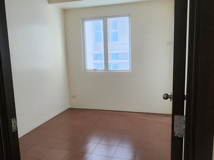 Ready For Occupancy Discounted 30.26 sqm 1-bedroom Residential Condo Rent-to-own