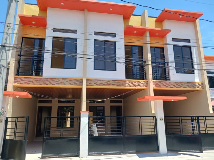 3-bedroom Townhouse For Sale in Las Pinas Metro Manila