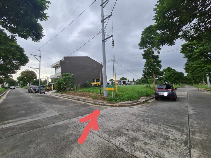 221sqm Corner Lot in Morningfields beside Nuvali and Rockwell South