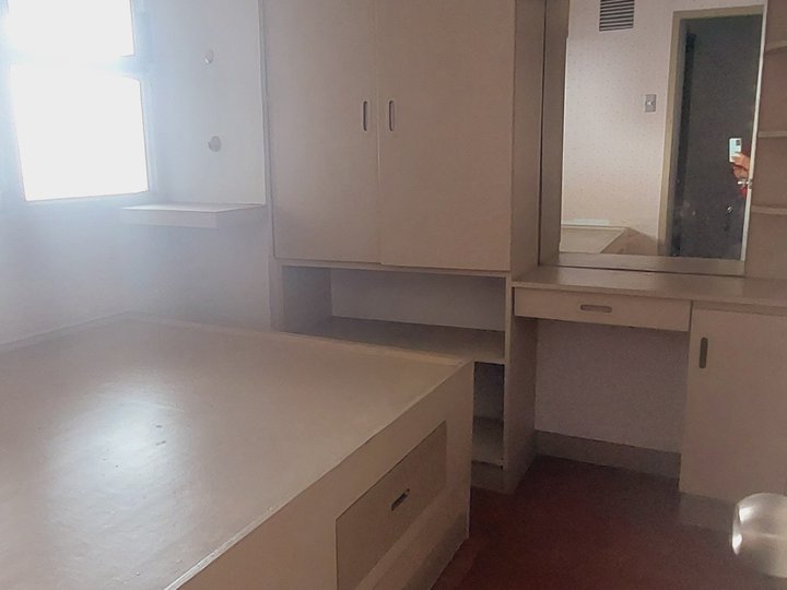 52.10 sqm 3-bedroom Condo Foreclosed in Quezon City / QC Metro Manila