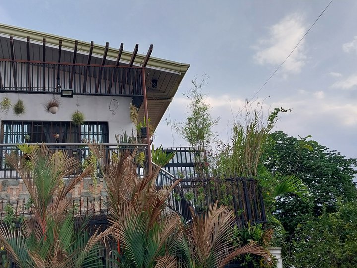 5- bed rooms Single Detached House for Sale in Antipolo Rizal