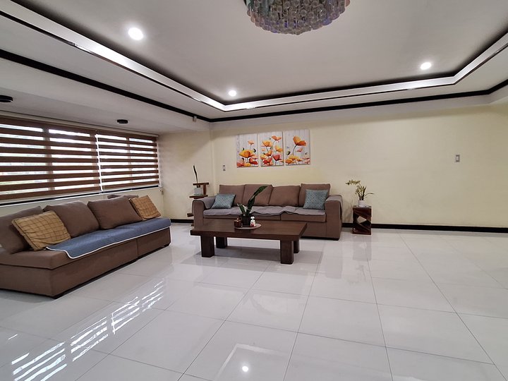 Baguio Condo 2 BRM, spacious w/140 sqm. Living area, good condition