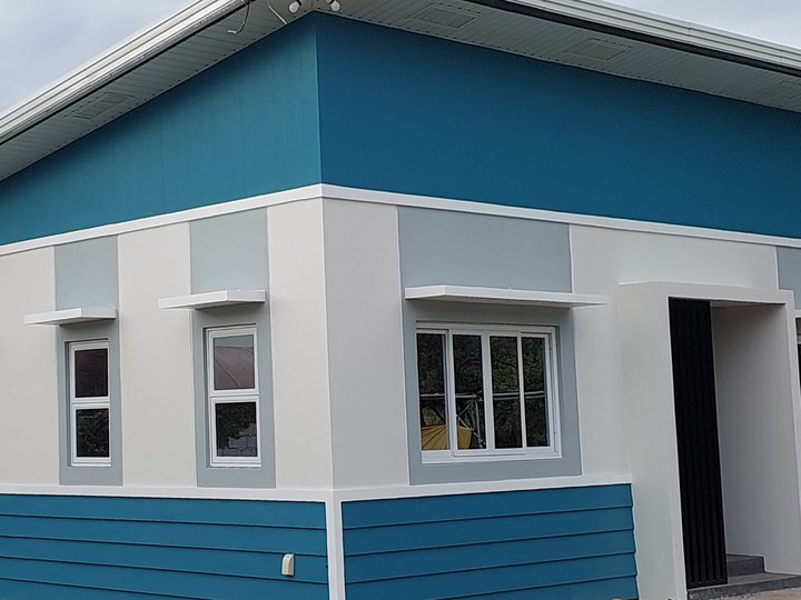 Newly build 3 bedroom 2 bath bungalow for sale