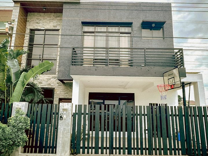 Pre-Owned 4BR Single Attached House For Sale in Angeles Pampanga