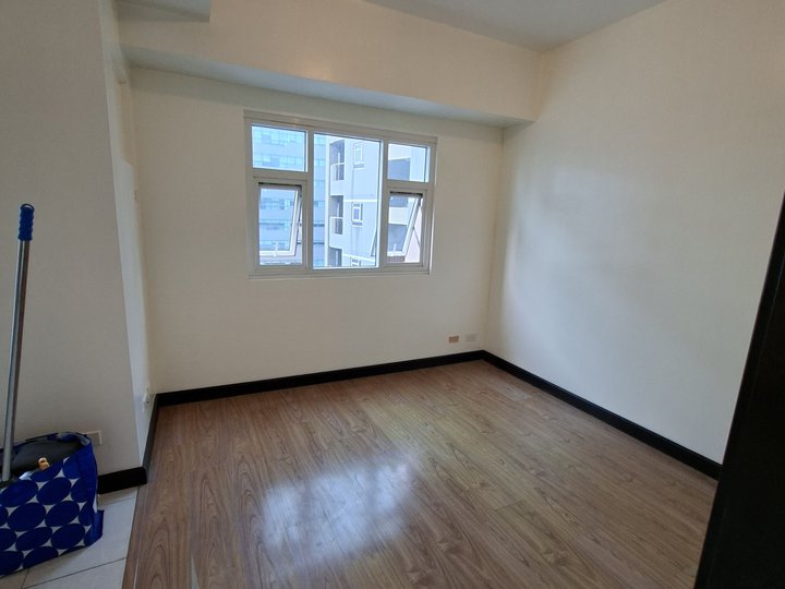 Studio Residential Condo For Rent in Gateway Regency