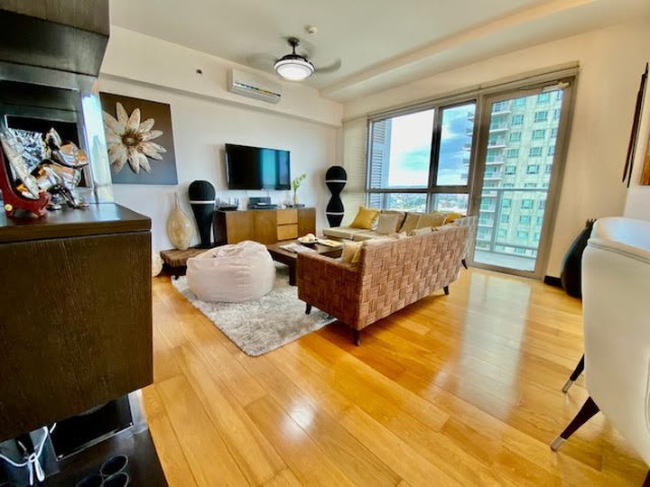 2BR for Rent in One Serendra West Tower