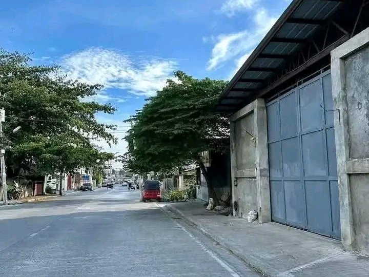 Warehouse for Sale Obrero Davao City along cemented road