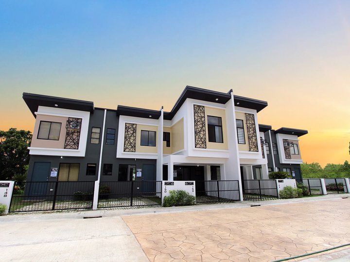 PHIRST PARK HOMES TOWNHOUSE FOR SALE IN TANZA CAVITE