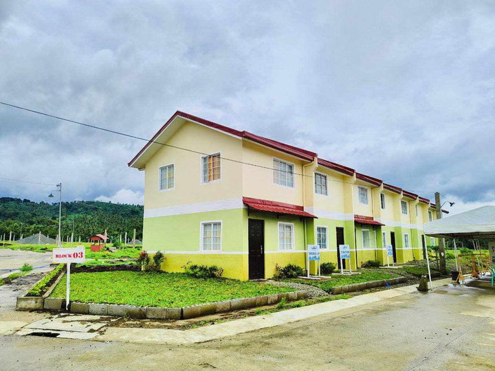 2-bedroom Townhouse For Sale in Alaminos Laguna