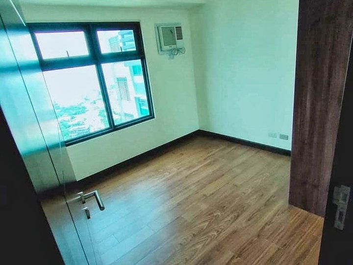 3BR Penthouse Unit For Sale in New Manila QC Ready for Occupancy