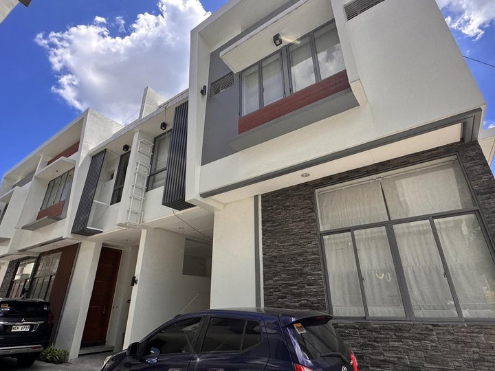 3BR Brand New Townhouse in Edsa Munoz near SM North and Trinoma