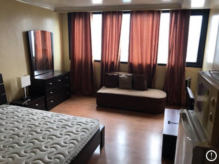 Studio Unit for Rent in The Palace of Makati