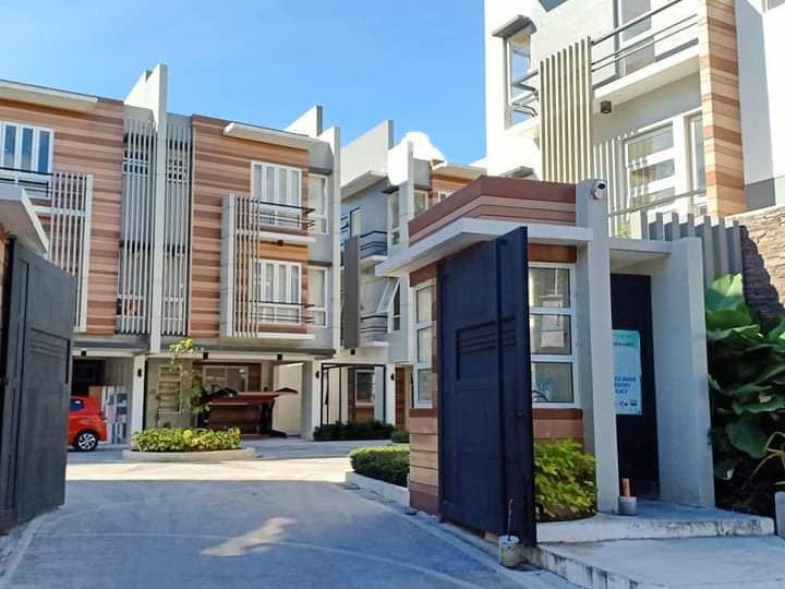 3 Storey Townhouse for Sale in Congressional Quezon City
