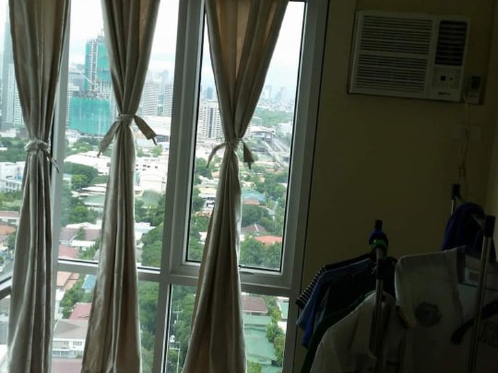 2 Bedroom Unit for Rent in San Lorenzo Place Makati City