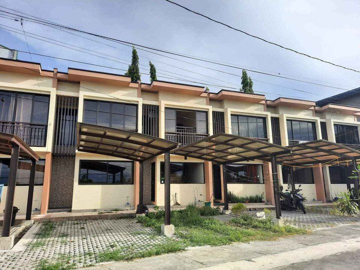 10% DP ONLY TOWNHOUSE INFRONT SM SOUTHMALL LAS PINAS