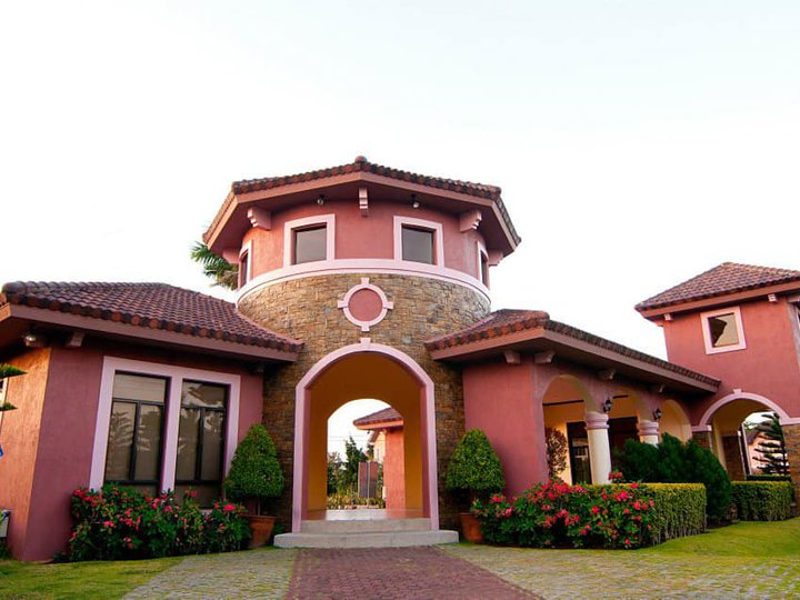 Portofino Heights