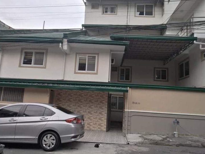 3 STOREY HOUSE FOR RENT