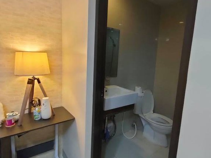 1 Bedroom Unit for Rent in One Uptown Residences Taguig City