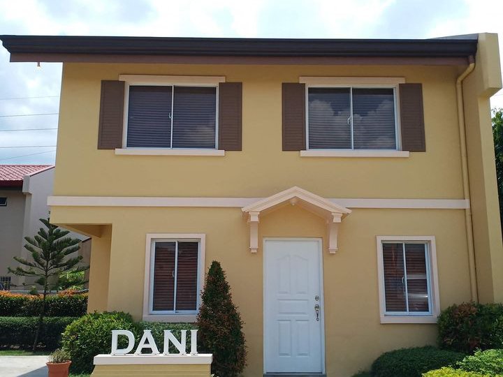 HOUSE AND LOT IN GAPAN CITY