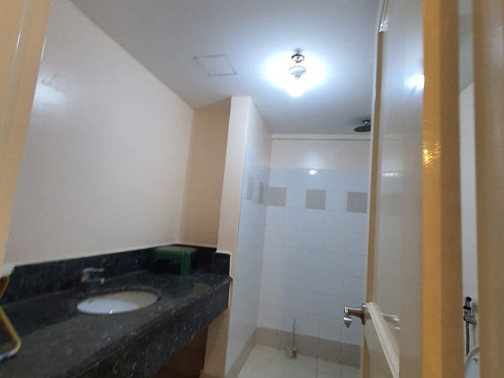 2 Bedroom Unit with Balcony for Sale in Tivoli Gardens Mandaluyong
