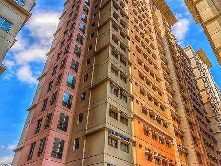 Condo for Sale in San Juan 2-Bedroom 30sqm 300K DP Move In near Vmapa, Cubao, LRT2, U-Belt