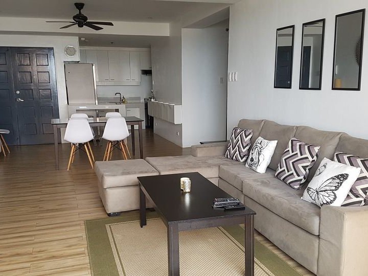 2 Bedroom Unit for Rent with Parking in Skyway Twin Towers Pasig City