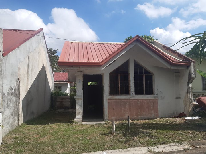 FORECLOSED HOUSE AND LOT FOR SALE IN TANZA