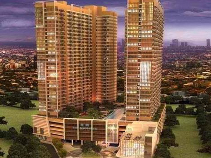 1 Bedroom Unit with Balcony for Sale in Radiance Manila Bay Pasay City