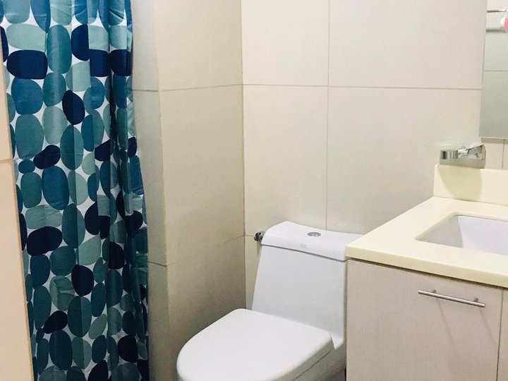 33.50 sqm 1-bedroom Condo For Rent in Twin Oaks Place Mandaluyong City