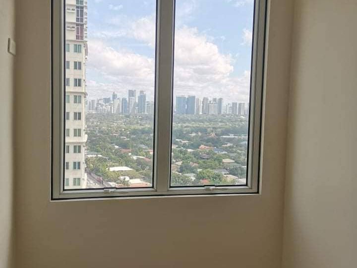 Corner 2 Bedroom 38 sqm in Makati Rent to Own Pet Friendly