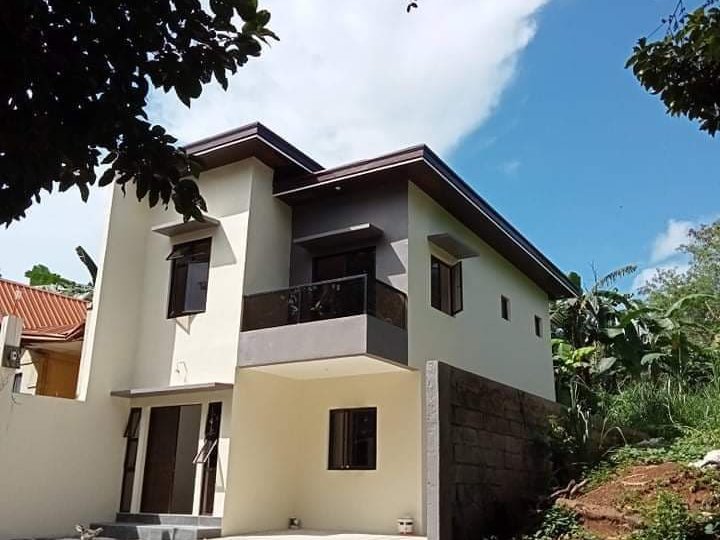 House and Lot for sale in kings Ville Royal Antipolo PH2445