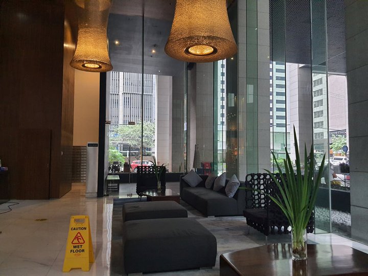 1 Bedroom Unit for Rent in Signa Residences Makati City