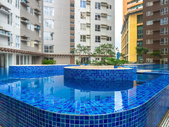 1BR w/ Patio 43 sqm in Mandaluyong 2024-Turnover P22,000 monthly