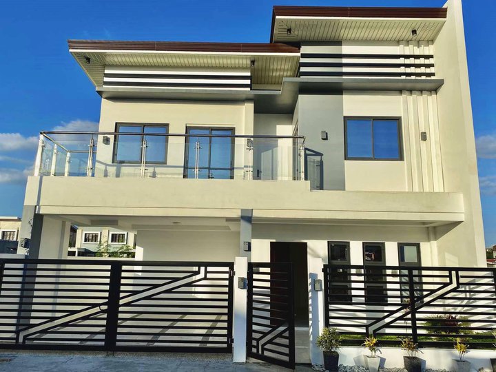 5 BEDROOMS FULLY FURNISHED  BRAND NEW  HOUSE FOR SALE IN ANGELES CITY