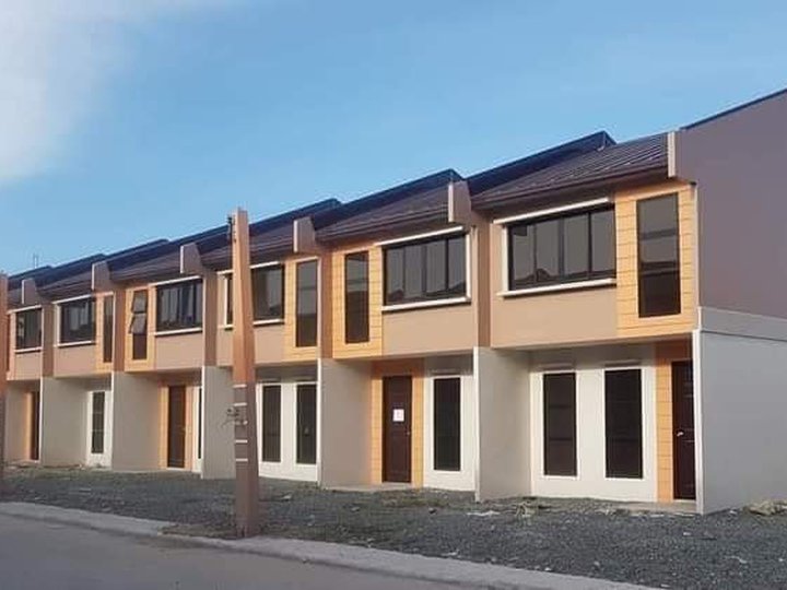 AFFORDABLE RENT TO OWN LIPAT AGAD TOWNHOUSE FOR SALE IN MEYCAUAYAN