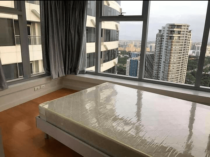 70.00 sqm 2-bedroom Condo For Rent in BGC Taguig City