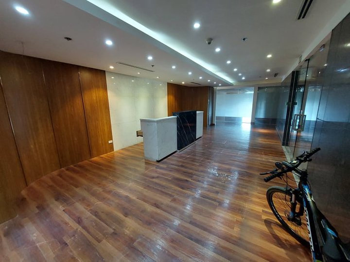 Fitted Whole Floor Office Space Lease Rent BGC Taguig City 1100 sqm