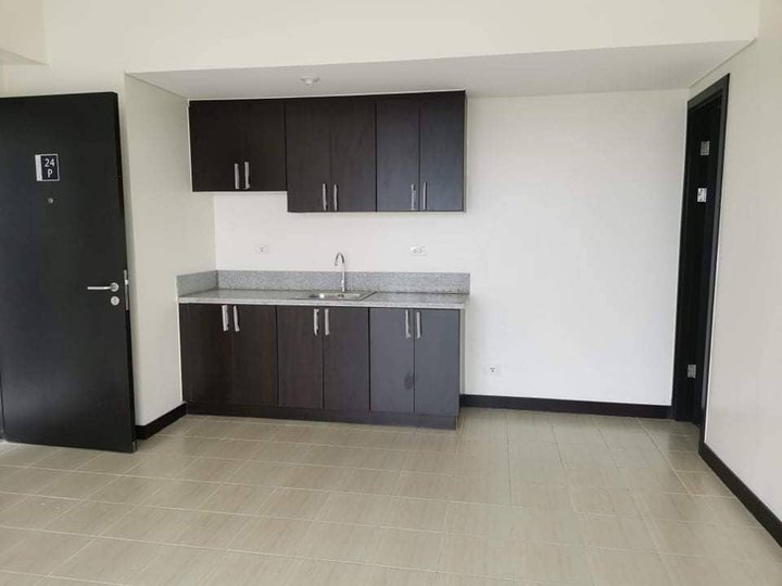 Ready For Occupancy Condo Unit in Makati City P30,000 month 2 Bedroom