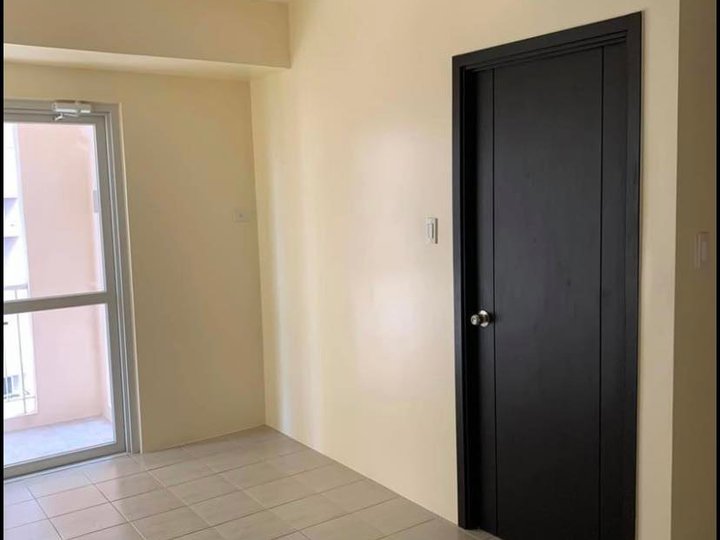 Condo Rent to Own 2 Bedroom with balcony in Rochester Garden, Pasig near BGC