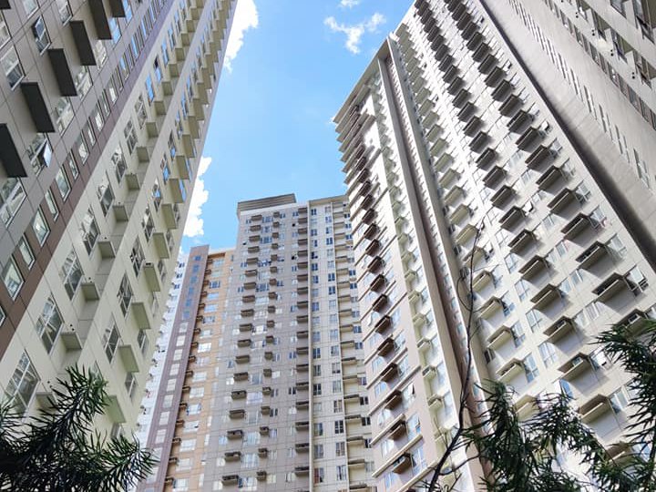 Quality Finished 25K Monthly 2-BR 50 sqm in Mandaluyong along Edsa