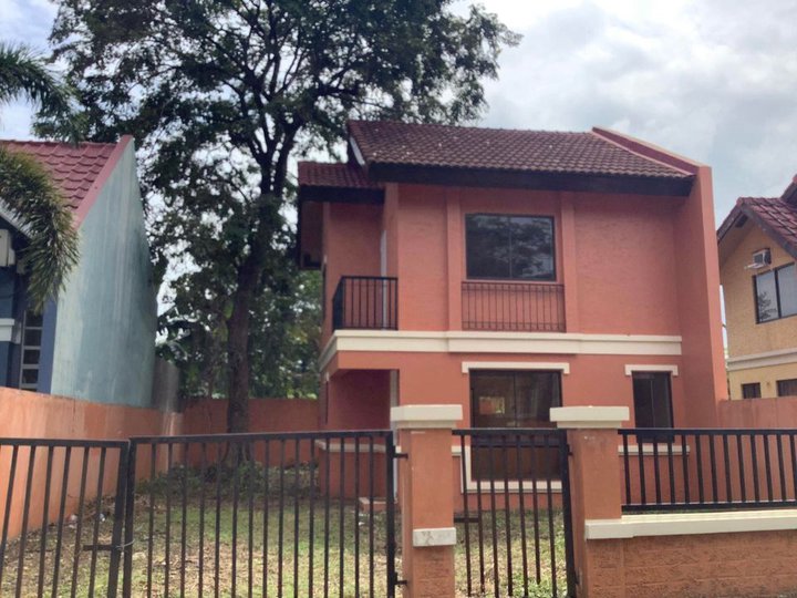 Ready for Occupancy House and lot in Citta Italia along Molino Blvd
