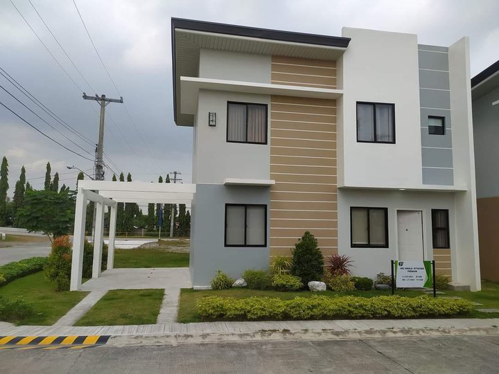 3 Bedroom Single Attached House and Lot For Sale in San Fernando Pamp.