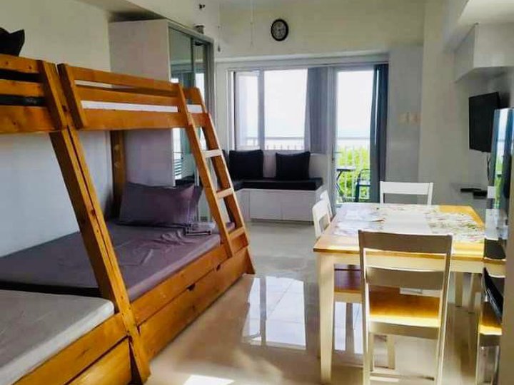 SMDC Wind Tower 5 Tagaytay 1 Bedroom w/ Balcony End Unit