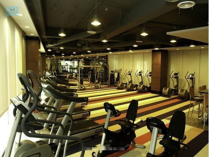RFO 71.00 sqm 1-bedroom Condo For Sale By Owner in Rockwell Makati